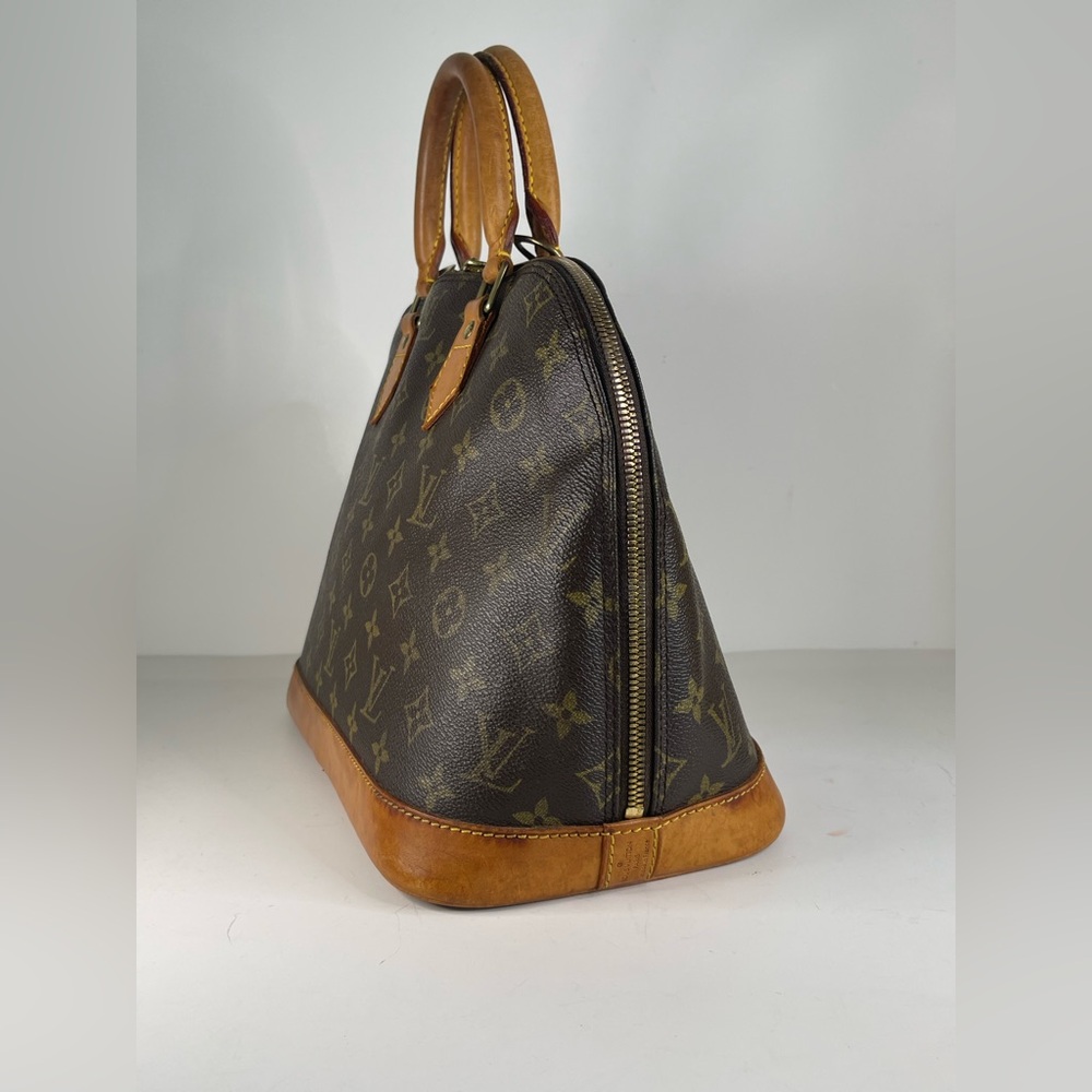 Louis Vuitton Alma Hand Bag - Picture 5 of 16